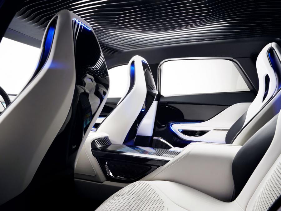  Jaguar C-X17 Concept 2013 года  (фото 41 из 71)